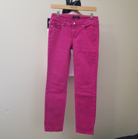 WHBM Fuschia Contour Denim Jeans - Picture 3 of 3